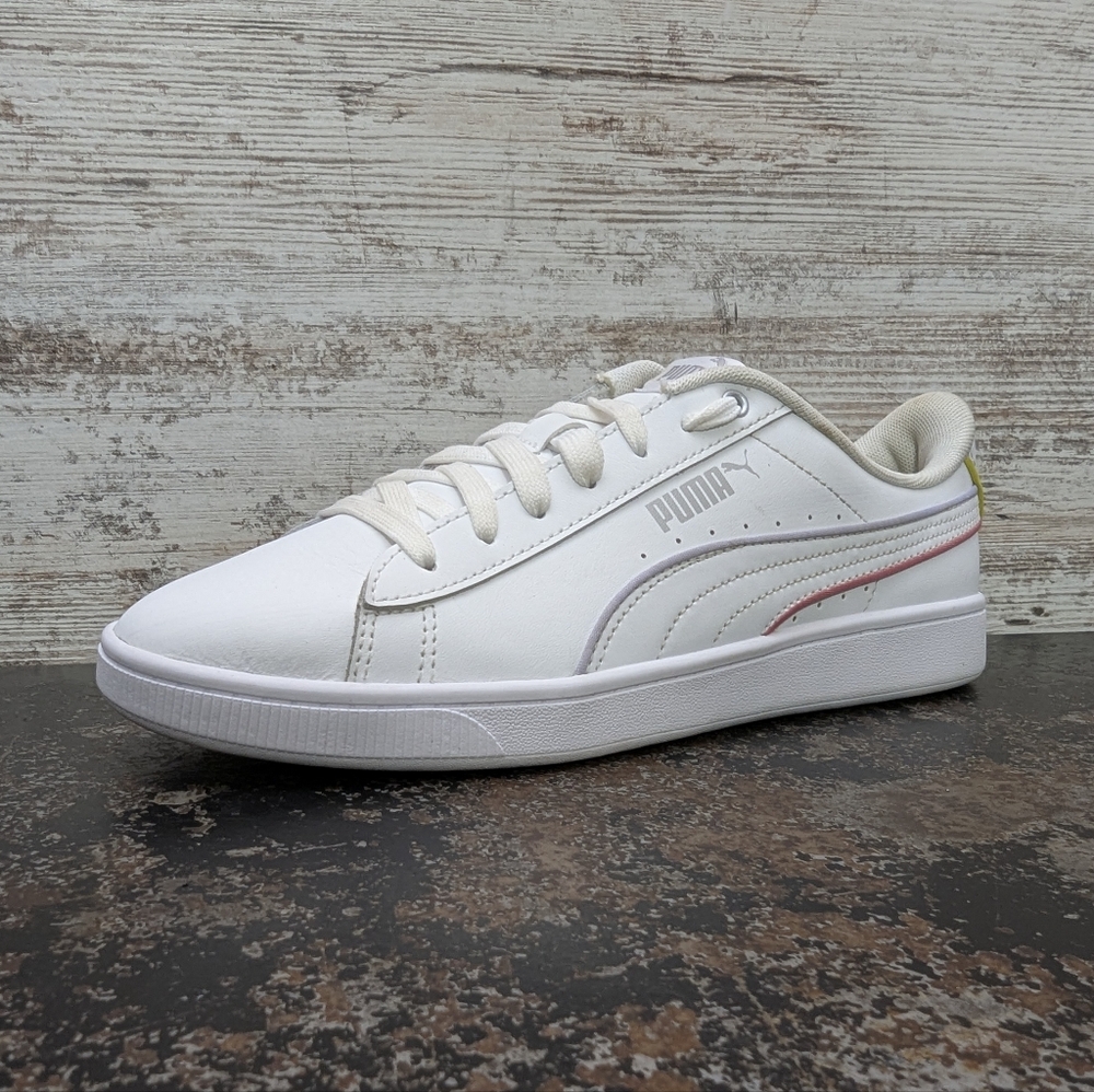 Womens Puma Vikki V2 Athletic Shoes Sz 9 Used VGC 374512-03 White Leather 